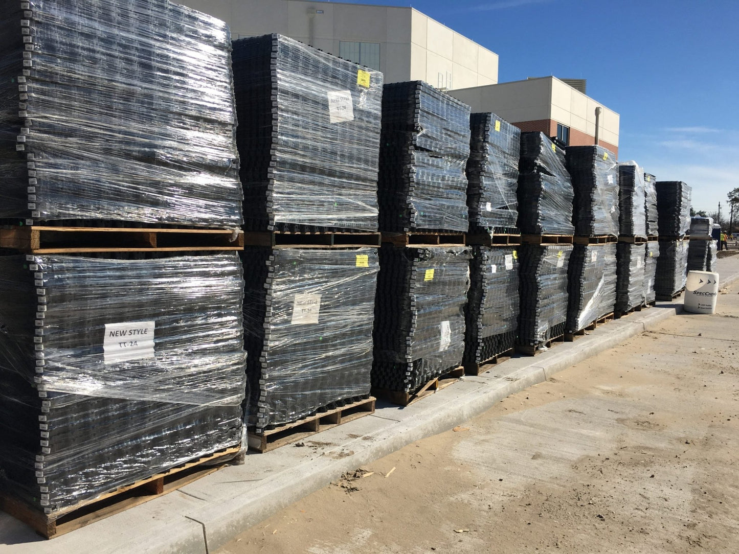 Tufftrack Grass Pavers 2’X2′