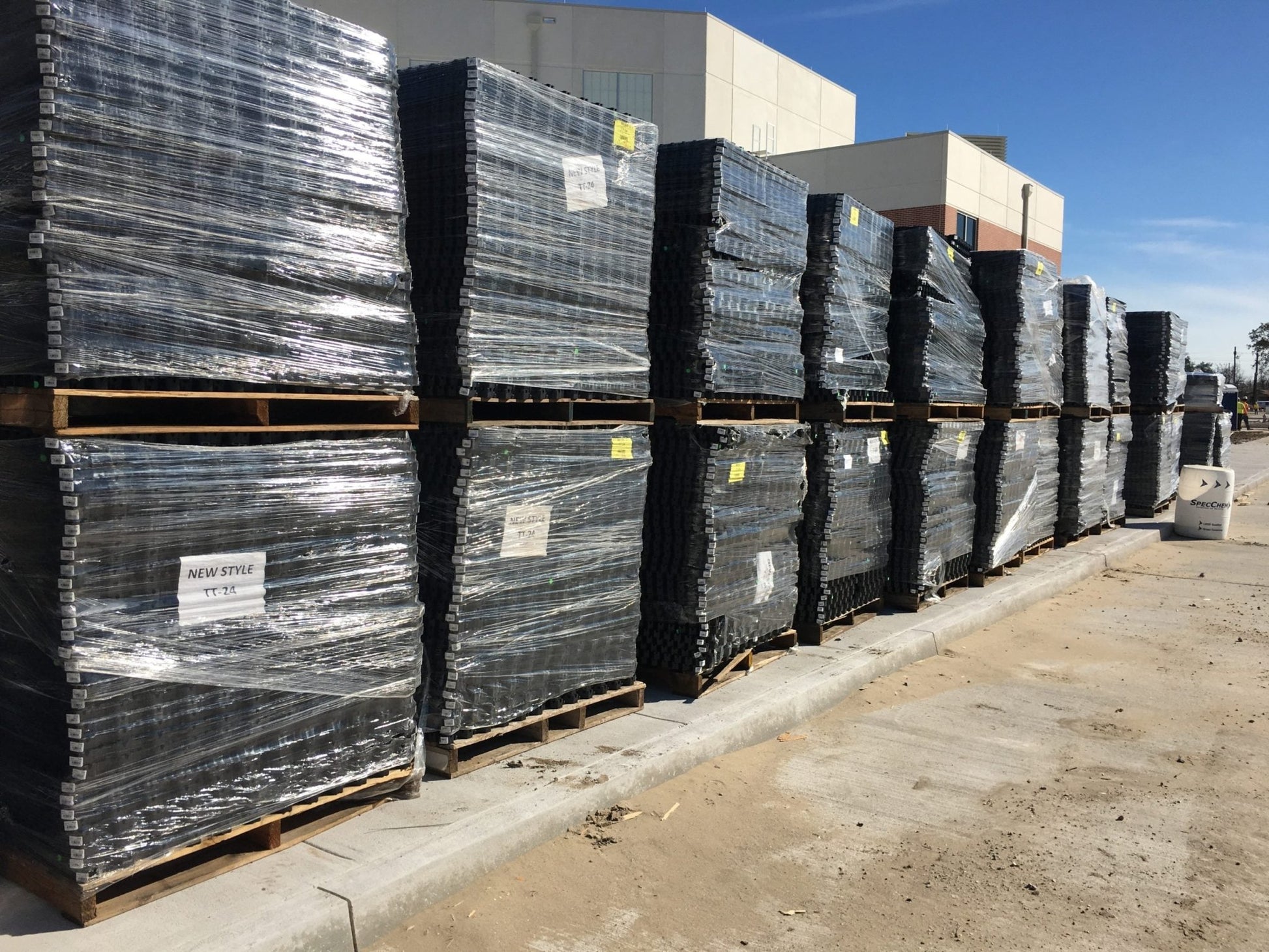 Tufftrack Grass Pavers 2’X2′